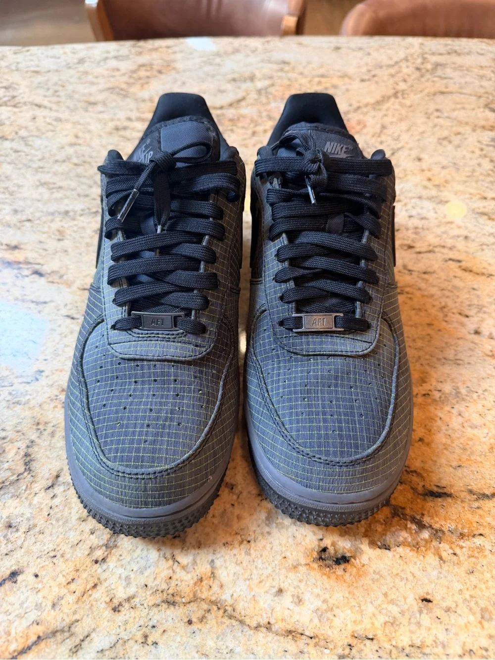 Nike Men’s Air Force 1 Low — Grey/Black size 10.6